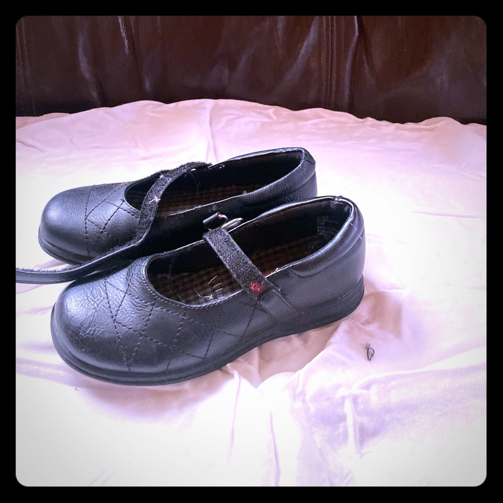 Size 10 Girls Black Dress Shoes by Rachel Shoes